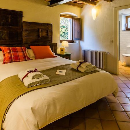 B&B La Rectoria De Sant Miquel De Pineda Sant Felíu de Pallarols Esterno foto