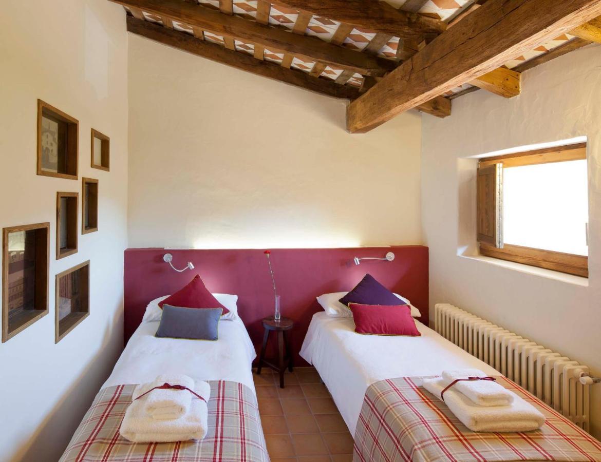 B&B La Rectoria De Sant Miquel De Pineda Sant Felíu de Pallarols Esterno foto