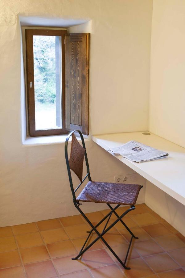 B&B La Rectoria De Sant Miquel De Pineda Sant Felíu de Pallarols Esterno foto