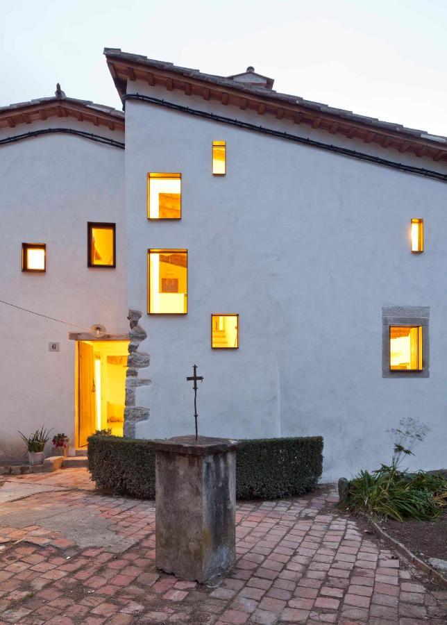 B&B La Rectoria De Sant Miquel De Pineda Sant Felíu de Pallarols Esterno foto